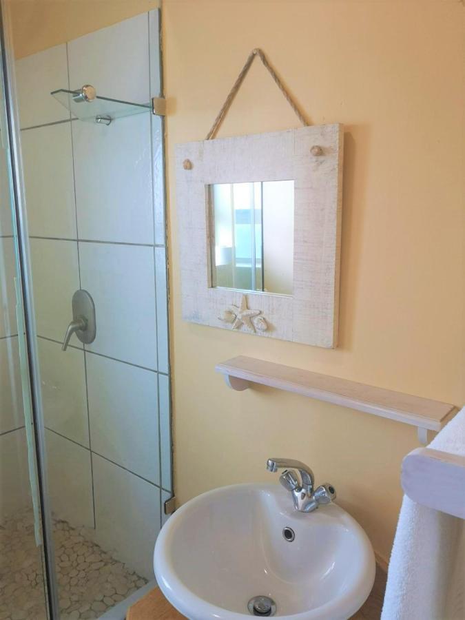 Point Village Guest House 莫塞尔湾 外观 照片