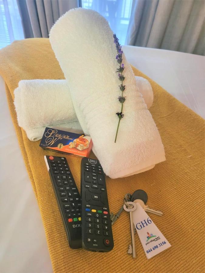 Point Village Guest House 莫塞尔湾 外观 照片