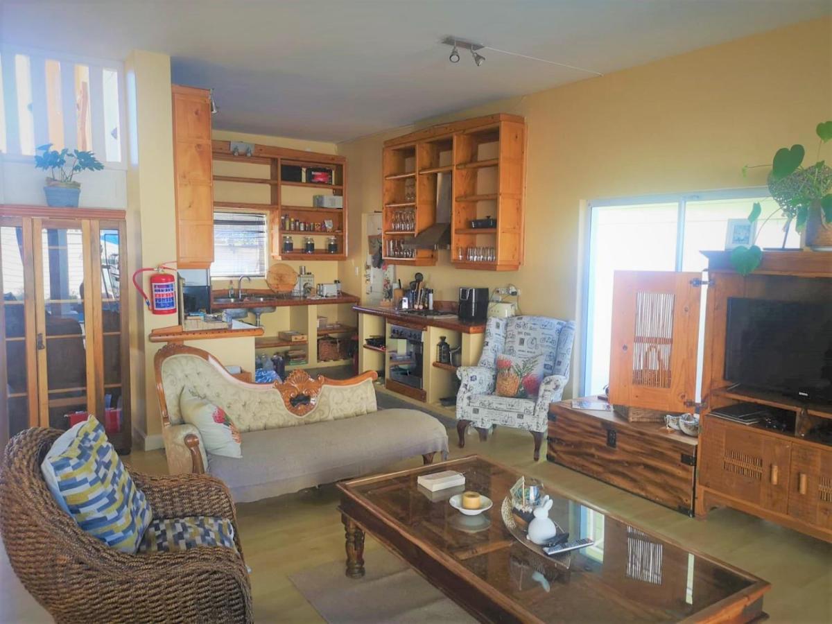 Point Village Guest House 莫塞尔湾 外观 照片