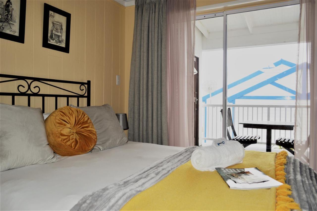 Point Village Guest House 莫塞尔湾 外观 照片