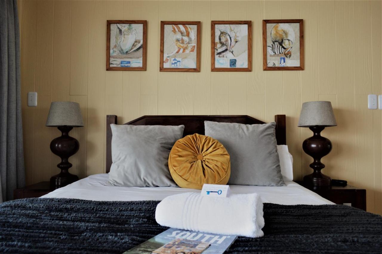 Point Village Guest House 莫塞尔湾 外观 照片