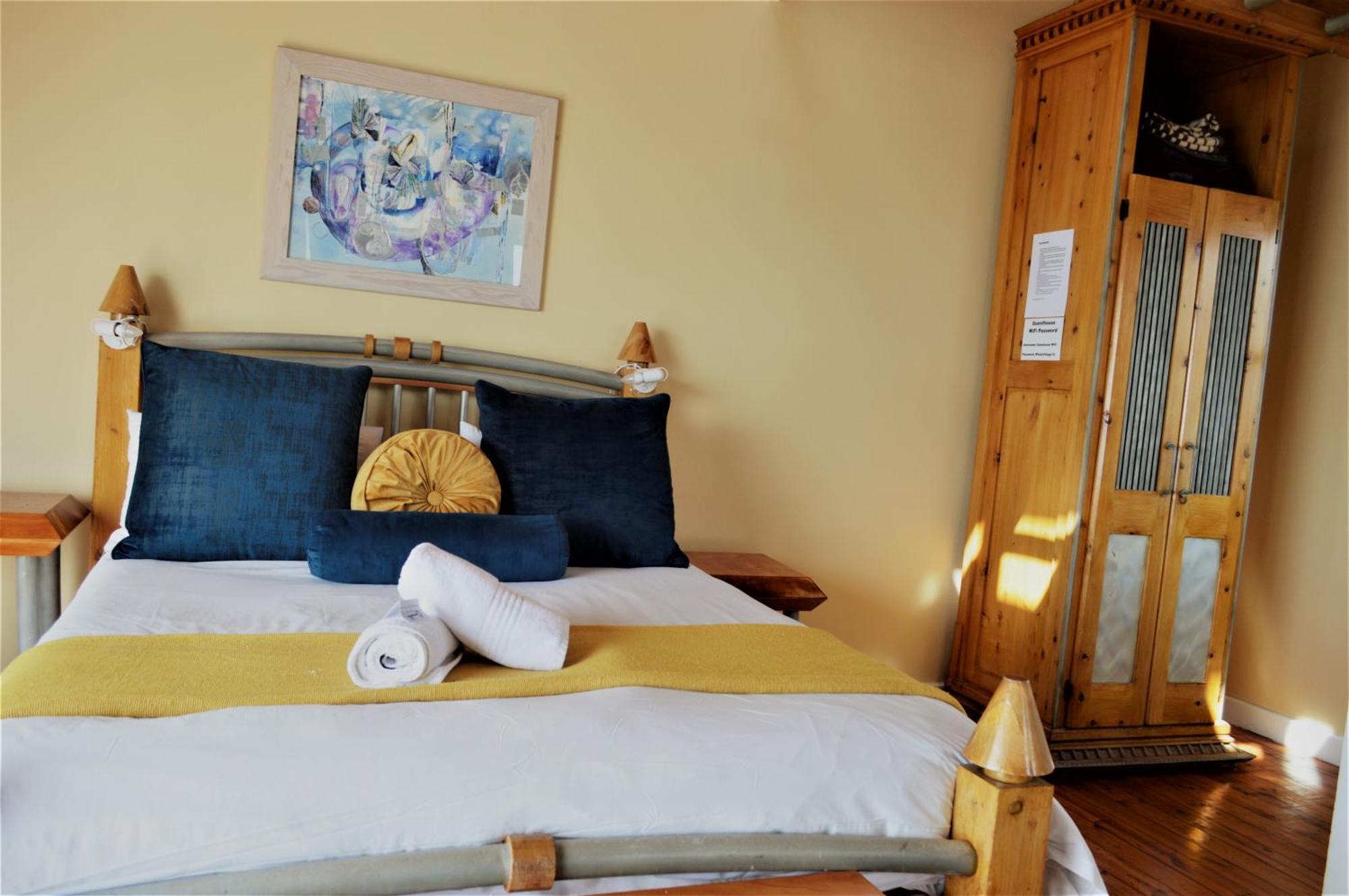 Point Village Guest House 莫塞尔湾 外观 照片